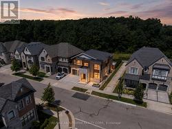 197 POLLY DRIVE Oakville, ON L6M 5K2