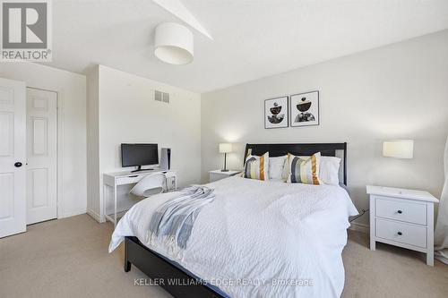 5444 Sundial Road, Burlington, ON - Indoor Photo Showing Bedroom