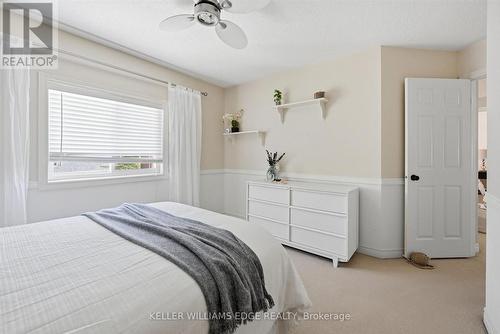 5444 Sundial Road, Burlington, ON - Indoor Photo Showing Bedroom