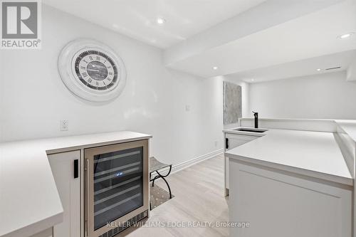 5444 Sundial Road, Burlington, ON - Indoor