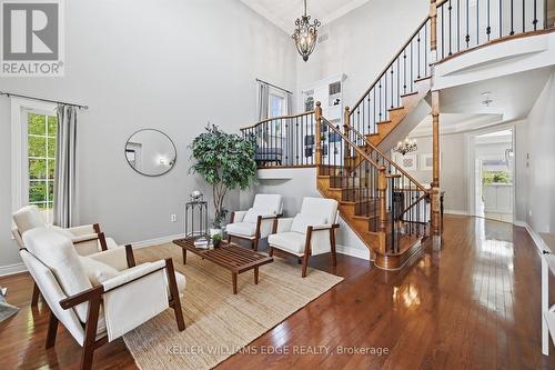 5444 Sundial Road, Burlington, ON - Indoor Photo Showing Other Room