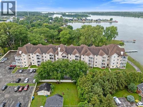 40 Adams LANE Unit# 214  Lasalle, ON N9J 3R4