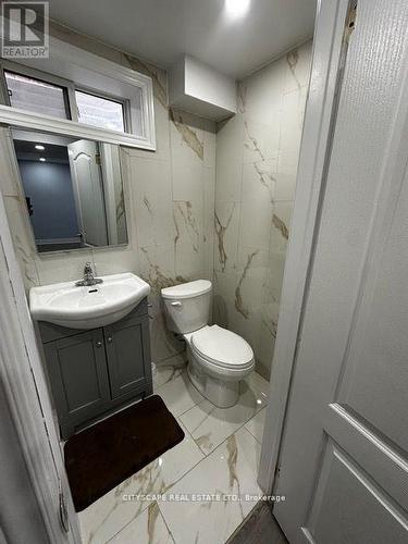 82 Chatfield Drive, Ajax, ON - Indoor Photo Showing Bathroom