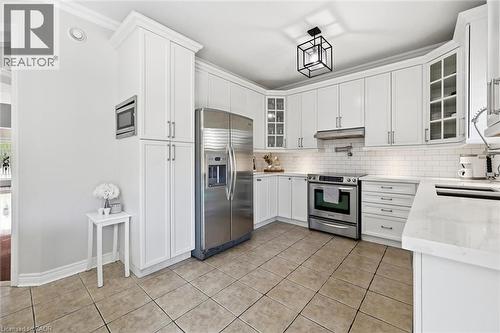 5444 Sundial Road, Burlington, ON - Indoor Photo Showing Kitchen