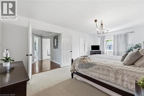 5444 Sundial Road, Burlington, ON - Indoor Photo Showing Bedroom