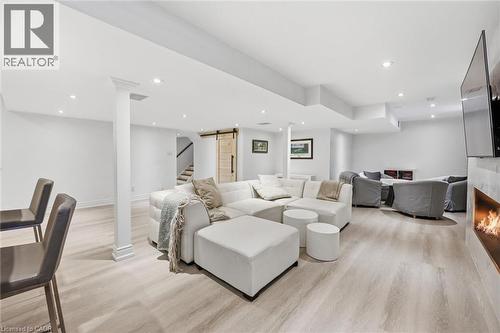 5444 Sundial Road, Burlington, ON - Indoor Photo Showing Living Room With Fireplace