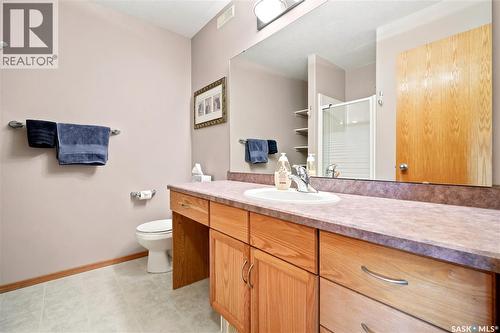225 Mikkelson Drive, Regina, SK - Indoor Photo Showing Bathroom
