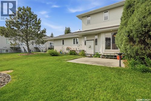 225 Mikkelson Drive, Regina, SK - Outdoor