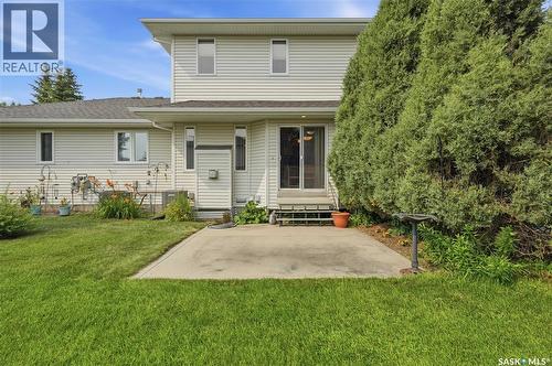 225 Mikkelson Drive, Regina, SK - Outdoor
