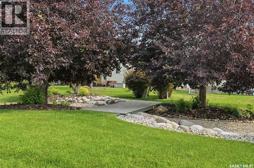 225 Mikkelson Drive, Regina, SK - Outdoor