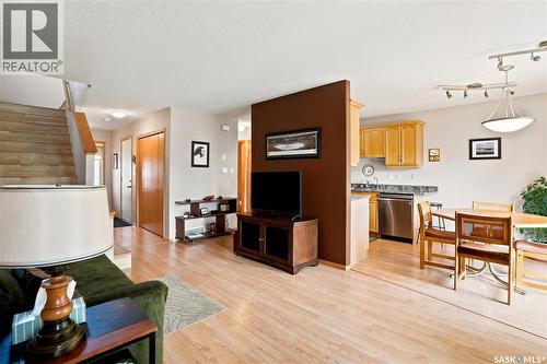 225 Mikkelson Drive, Regina, SK - Indoor Photo Showing Other Room