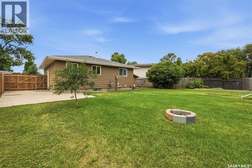 118 Dundurn Place, Saskatoon, SK - Outdoor