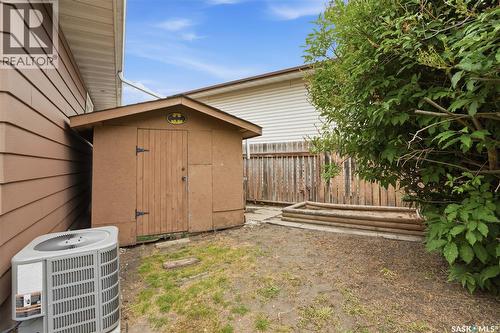 118 Dundurn Place, Saskatoon, SK - Outdoor With Exterior