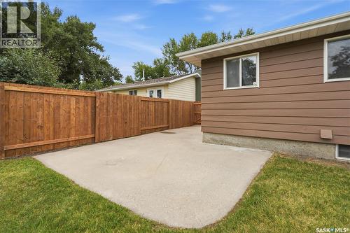 118 Dundurn Place, Saskatoon, SK - Outdoor
