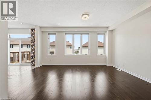 359 Beechdrops Drive, Waterloo, ON - Indoor Photo Showing Other Room