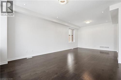 359 Beechdrops Drive, Waterloo, ON - Indoor Photo Showing Other Room
