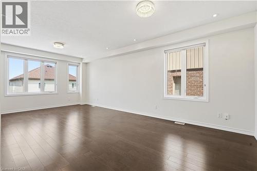 359 Beechdrops Drive, Waterloo, ON - Indoor Photo Showing Other Room