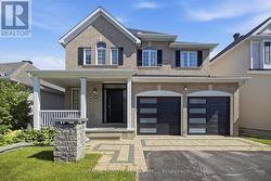 556 MAZARI CRESCENT Ottawa, ON K2S 0A1