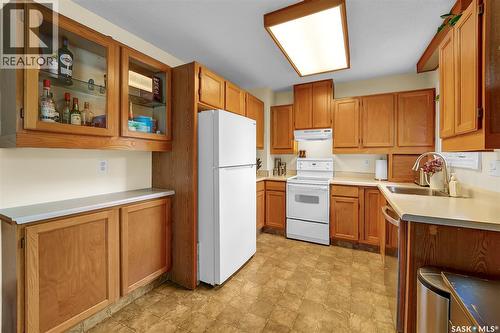43 120 Acadia Drive, Saskatoon, SK - Indoor Photo Showing Kitchen