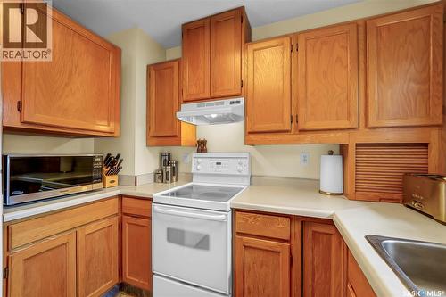43 120 Acadia Drive, Saskatoon, SK - Indoor Photo Showing Kitchen