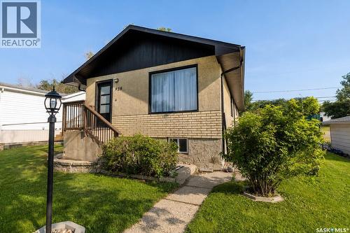 928 Hochelaga STREET W  Moose Jaw, SK S6H 2H8