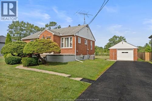 1226 SURREY DRIVE  Lasalle, ON N9H 1A9