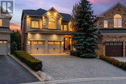 43 CATANO COURT  Richmond Hill, ON L4S 2V4