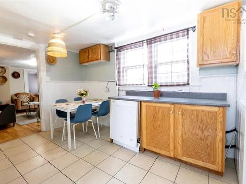 40 King Street, Truro, NS - Indoor Photo Showing Kitchen