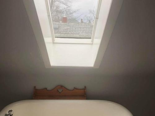 40 King Street, Truro, NS - Indoor Photo Showing Bathroom