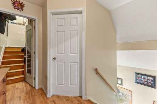 Escalier - 370 Ch. St-Antoine, Val-Des-Monts, QC - Indoor Photo Showing Other Room