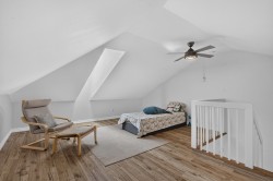 Mezzanine - 