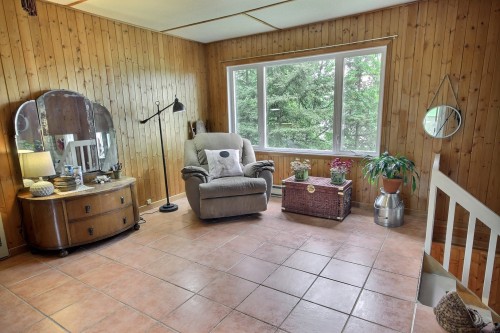Boudoir - 1100 Ch. Des Collines, Rouyn-Noranda, QC - Indoor