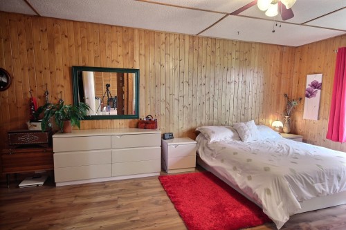Chambre à coucher principale - 1100 Ch. Des Collines, Rouyn-Noranda, QC - Indoor Photo Showing Bedroom