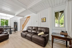 Salon - 