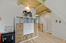 Bureau - 