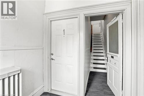132 Emerald Street S, Hamilton, ON - Indoor Photo Showing Other Room
