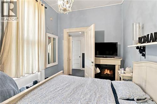 132 Emerald Street S, Hamilton, ON - Indoor Photo Showing Bedroom