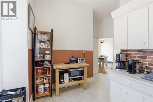 132 Emerald Street S, Hamilton, ON - Indoor