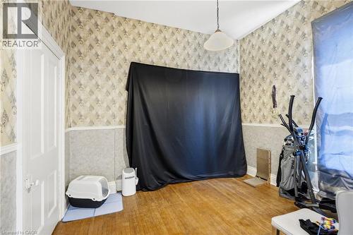 132 Emerald Street S, Hamilton, ON - Indoor Photo Showing Other Room