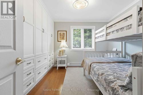 84 Turtle Path, Ramara, ON - Indoor Photo Showing Bedroom