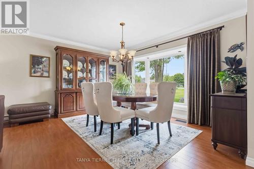 84 Turtle Path, Ramara, ON - Indoor Photo Showing Dining Room