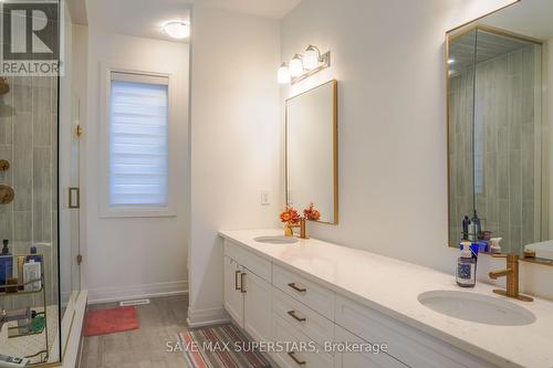 Upper - 2 Mcbride Trail, Barrie, ON - Indoor Photo Showing Bathroom