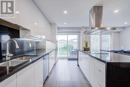 47 Becca Hall Trail, Toronto, ON - Indoor Photo Showing Kitchen With Double Sink With Upgraded Kitchen