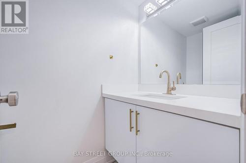 47 Becca Hall Trail, Toronto, ON -  Photo Showing Bathroom
