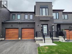 13 HAY LANE Barrie, ON L9J 0V5