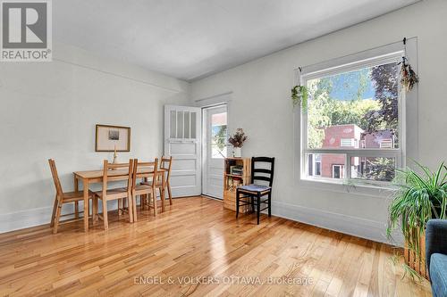 2 - 172 IVY CRESCENT , Ottawa, Ontario K1M 1X6 2