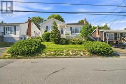 32 Penmore Drive Mount Pearl, NL A1N 1T5