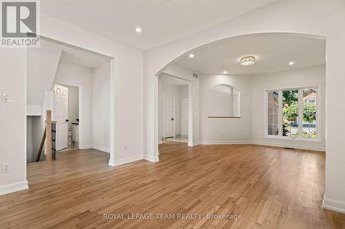 28 Borealis Crescent, Ottawa, ON - Indoor Photo Showing Other Room