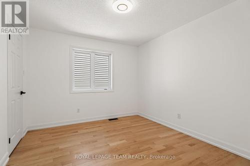 28 Borealis Crescent, Ottawa, ON - Indoor Photo Showing Other Room