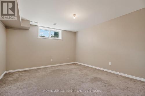 28 Borealis Crescent, Ottawa, ON - Indoor Photo Showing Other Room